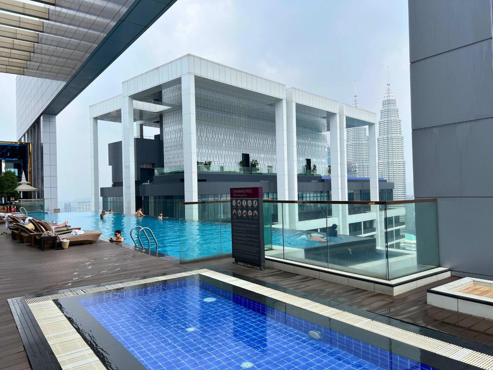 Luxe Suites At Platinum Klcc Kuala Lumpur Exterior photo